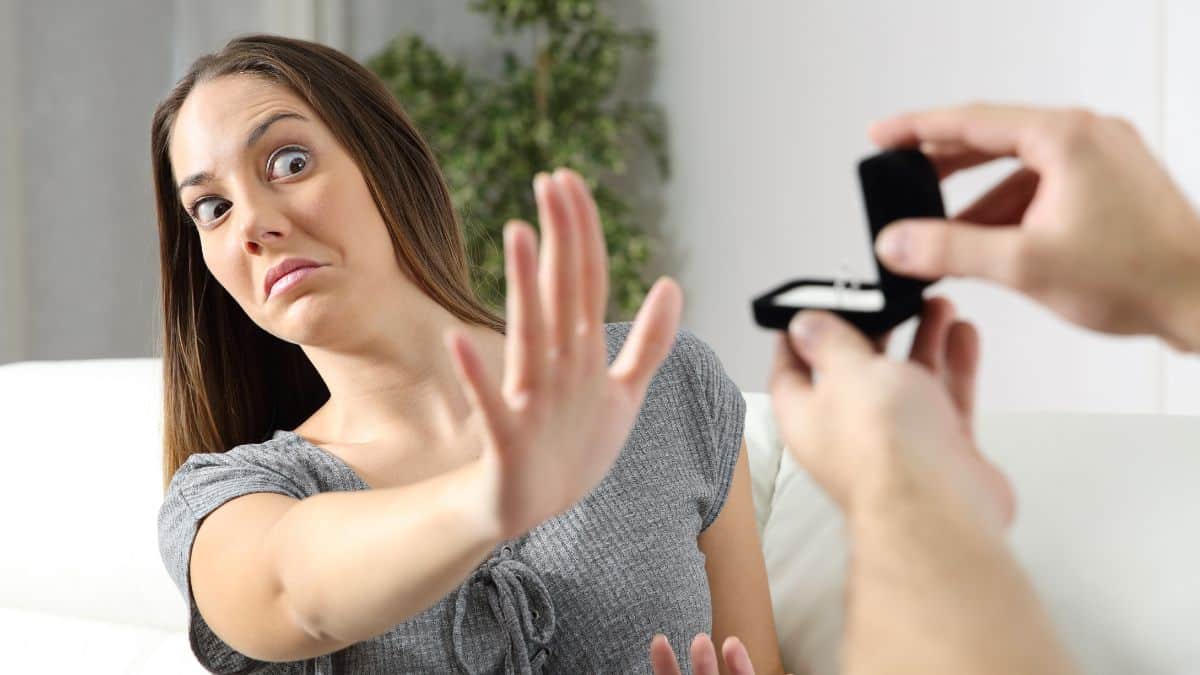 Woman refusing a proposal