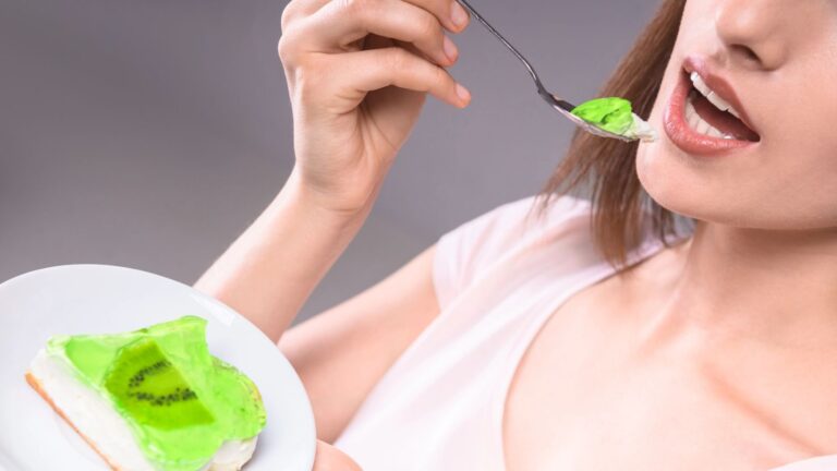 10 Popular American Snacks That Confuse The Rest of The World